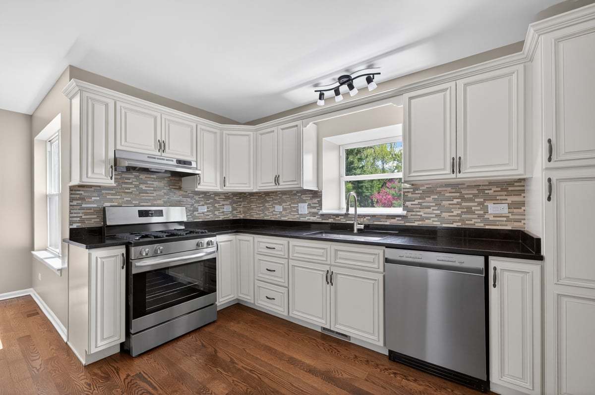 3719 Atlantic Avenue, Gurnee, IL 60031