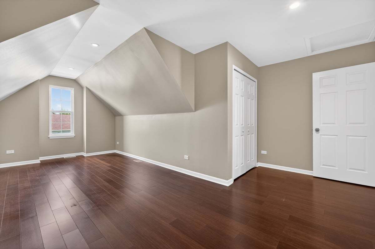 3719 Atlantic Avenue, Gurnee, IL 60031