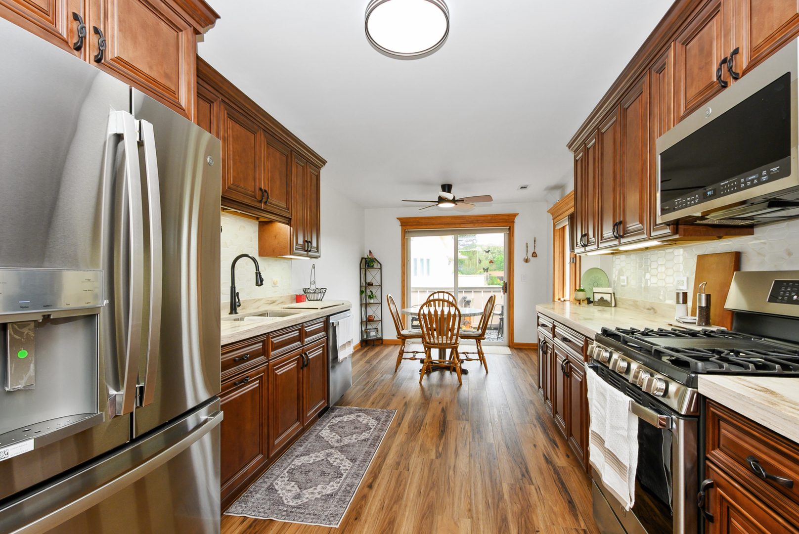 19 Saint Moritz Drive #201, Palos Park, IL 60464