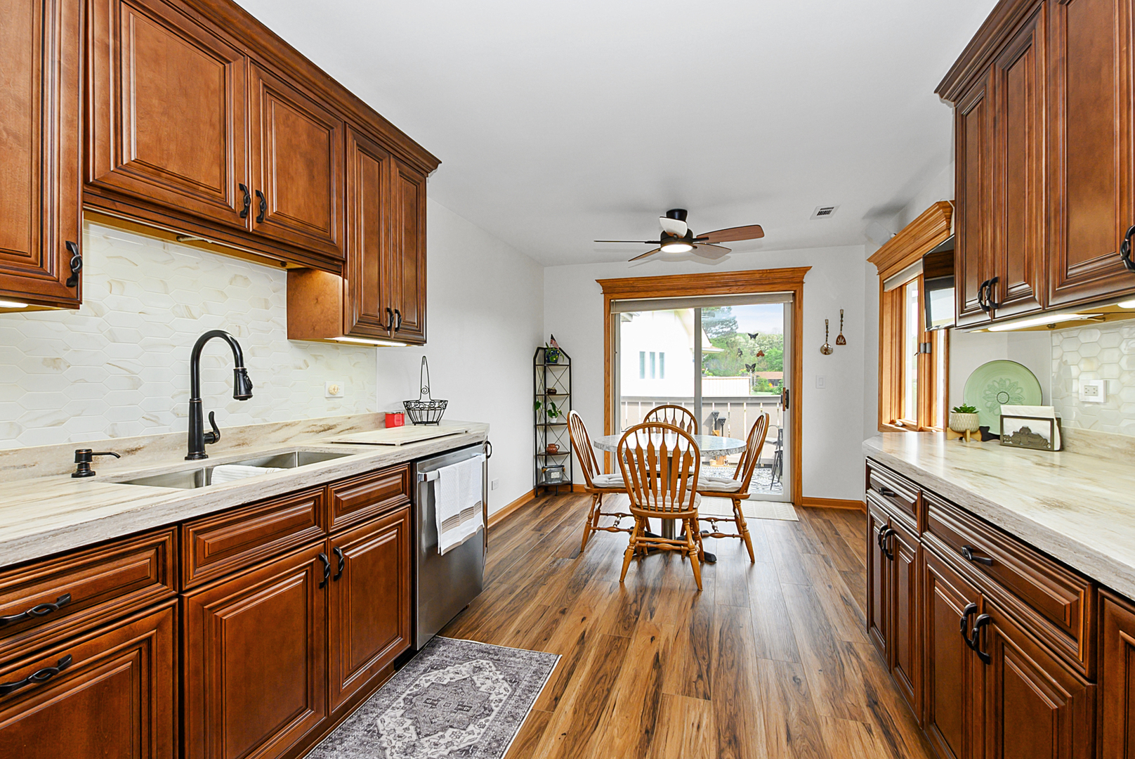 19 Saint Moritz Drive #201, Palos Park, IL 60464