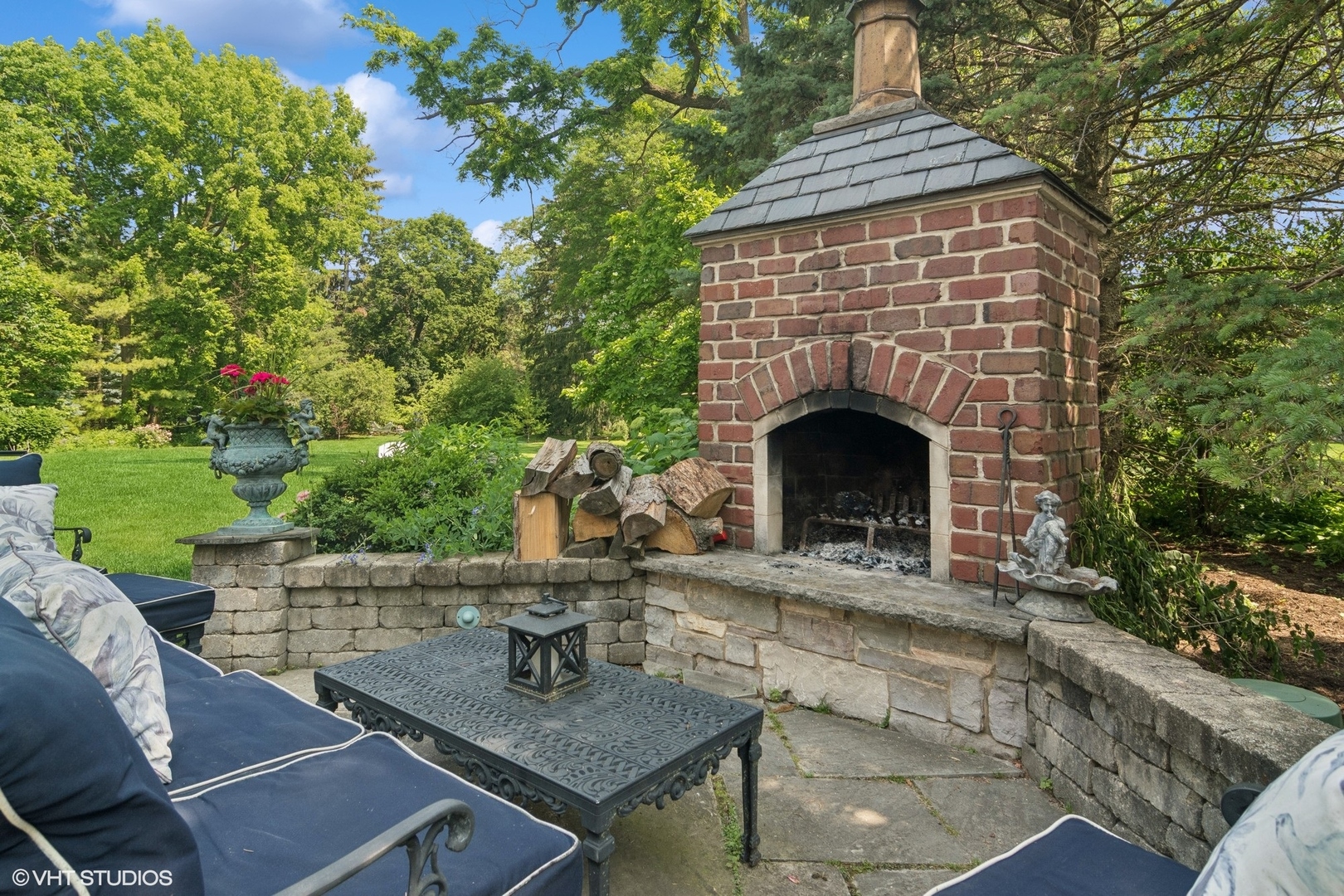 300 E Euclid Avenue, Arlington Heights, IL 60004