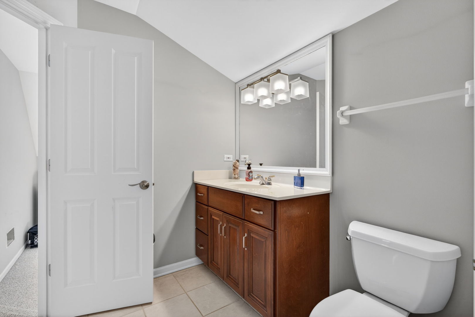 40W310 Waterford Lane, St. Charles, IL 60175