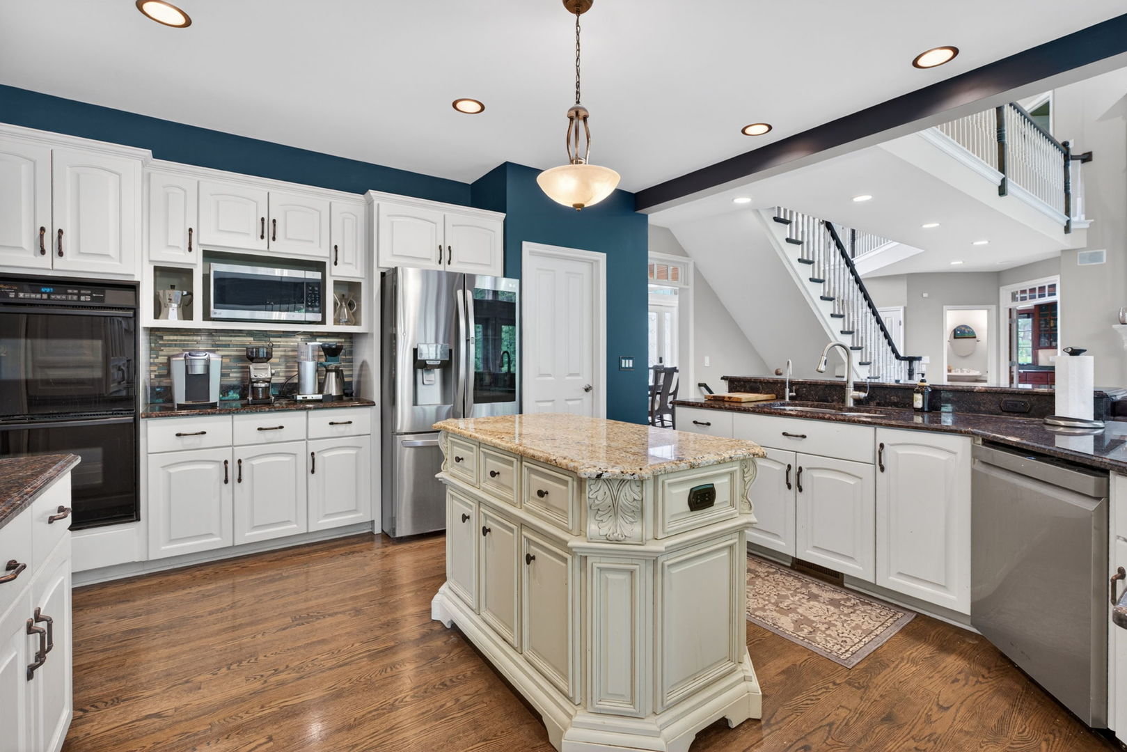 40W310 Waterford Lane, St. Charles, IL 60175