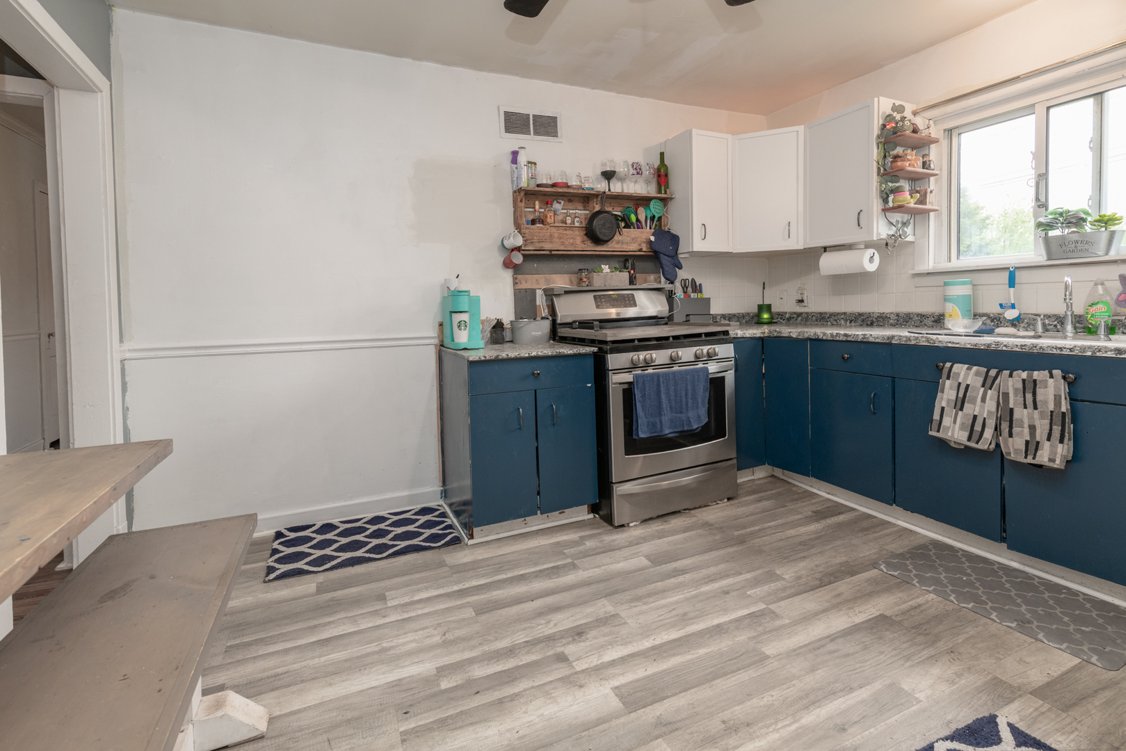 20929 W Sanrem Avenue, Lake Villa, IL 60046
