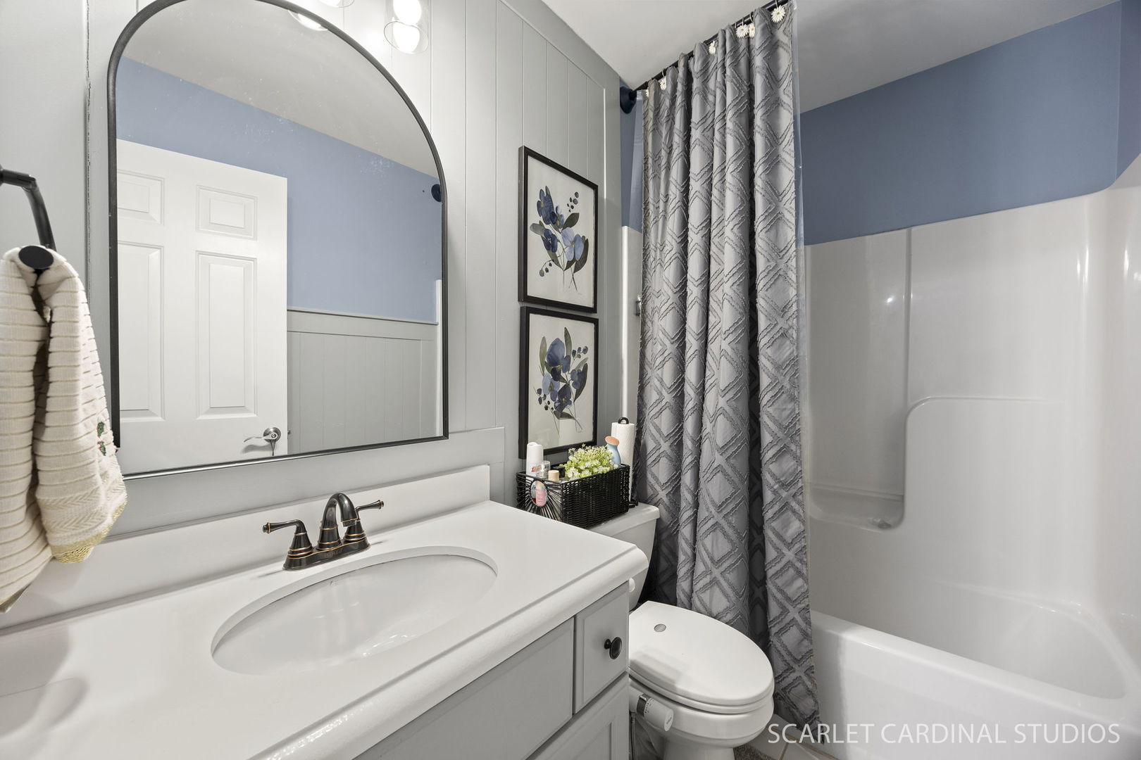 2836 Fairhauser Court, Naperville, IL 60564