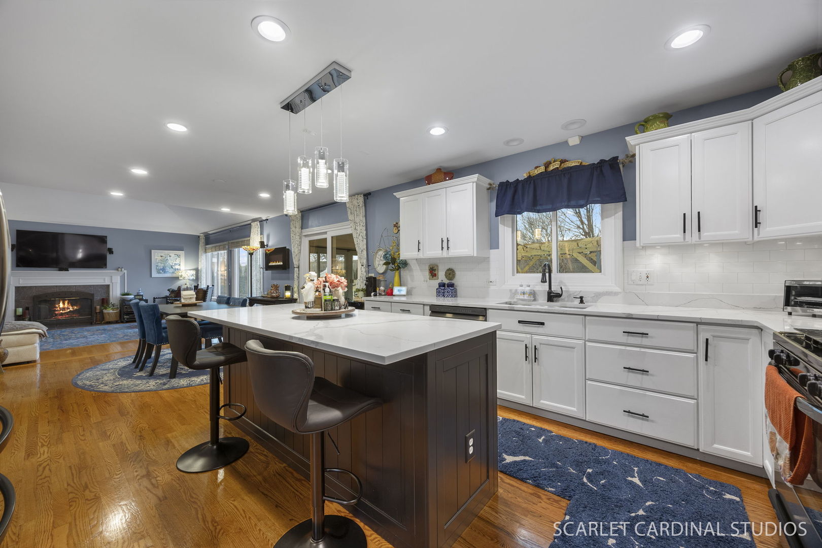 2836 Fairhauser Court, Naperville, IL 60564