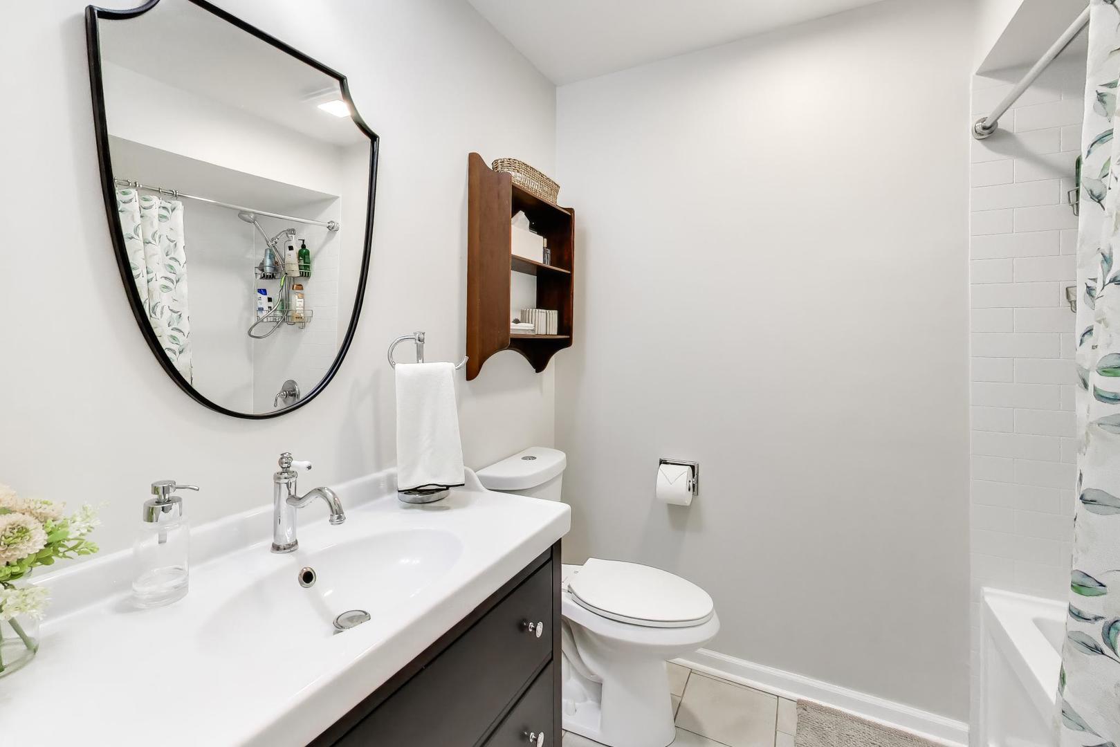 1144 N Fischer Drive, Addison, IL 60101