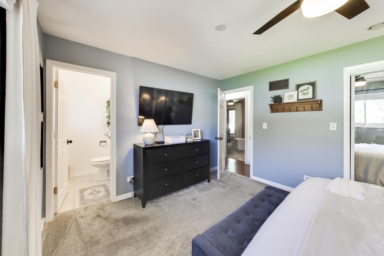 1144 N Fischer Drive, Addison, IL 60101