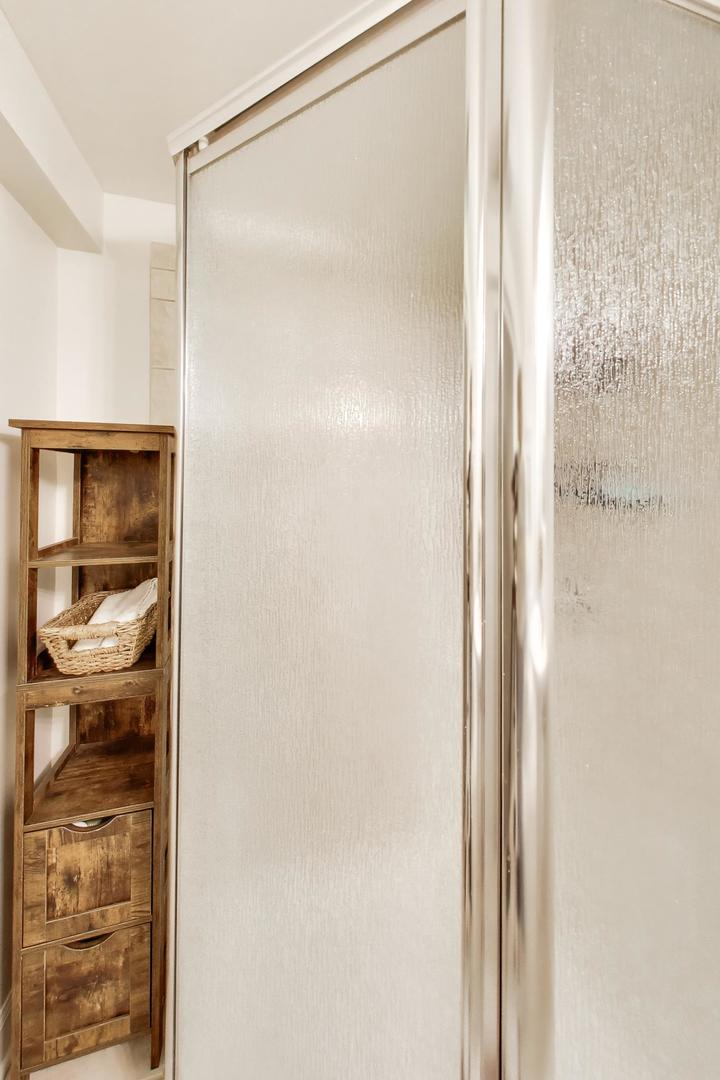 1144 N Fischer Drive, Addison, IL 60101