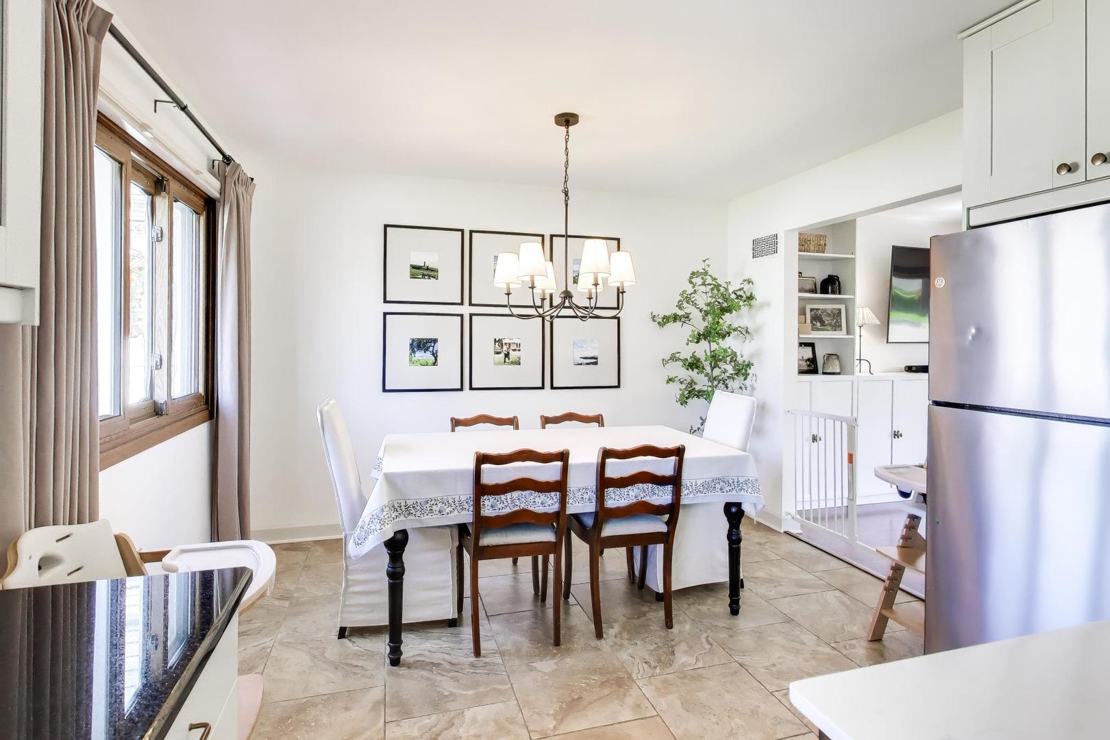 1144 N Fischer Drive, Addison, IL 60101