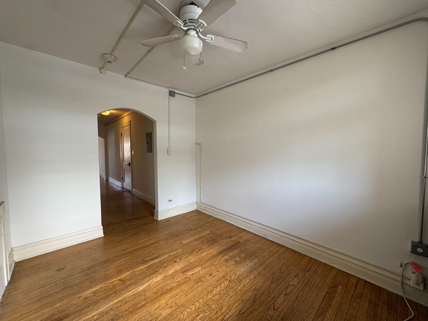 28w579 Stafford Place #1, Warrenville, IL 60555