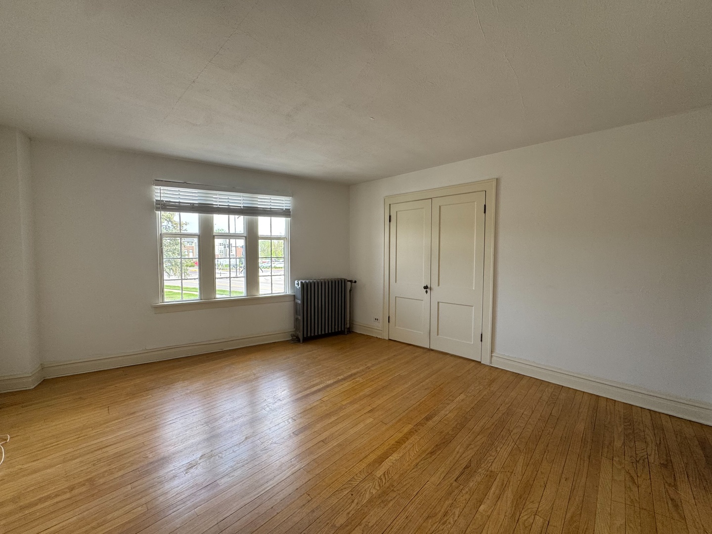 28w579 Stafford Place #1, Warrenville, IL 60555
