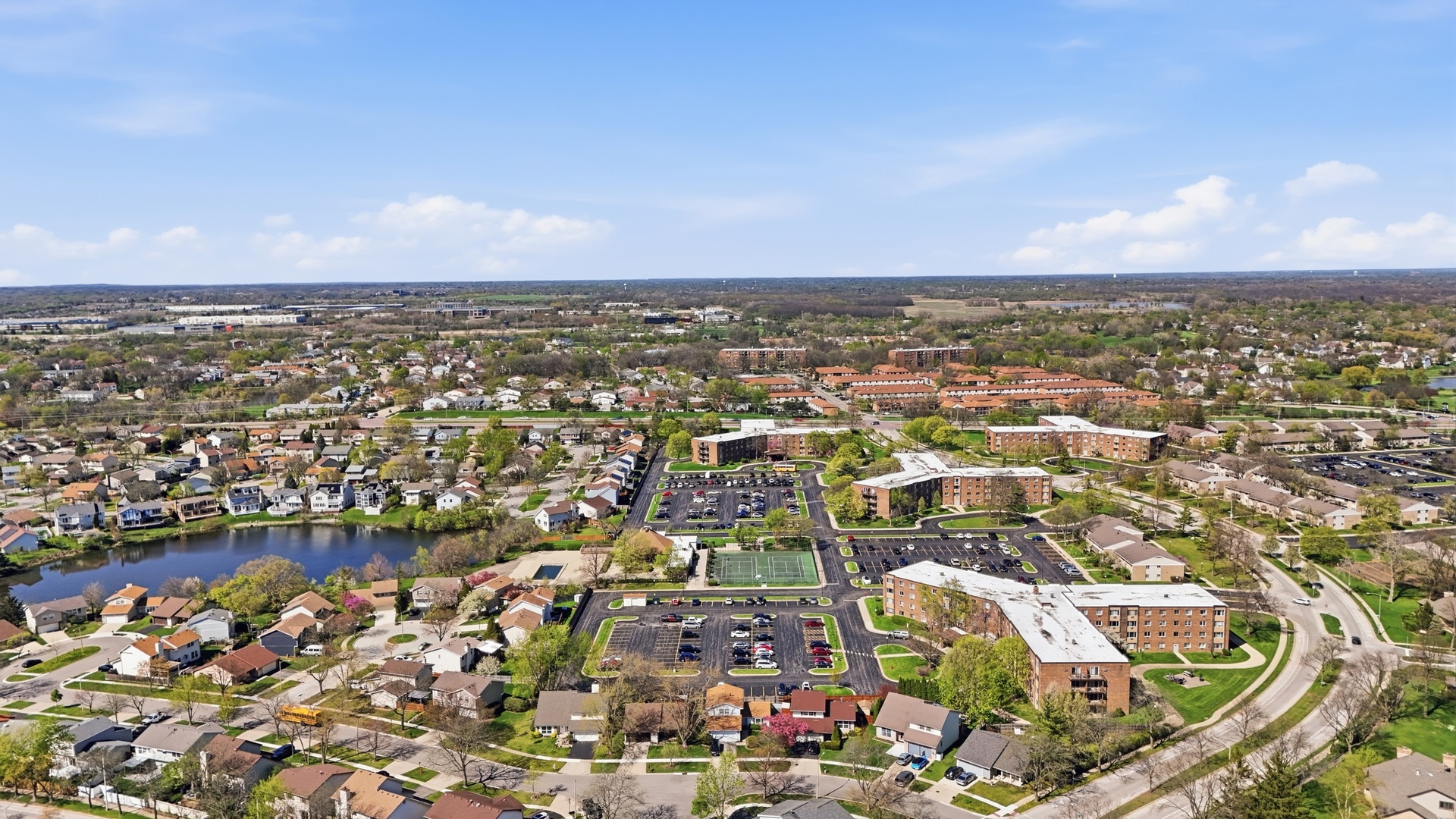 1500 Robin Circle #112, Hoffman Estates, IL 60169