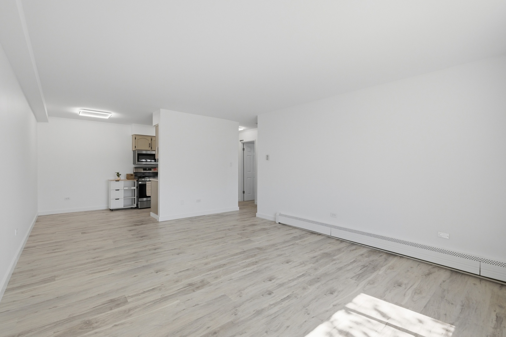 1500 Robin Circle #112, Hoffman Estates, IL 60169