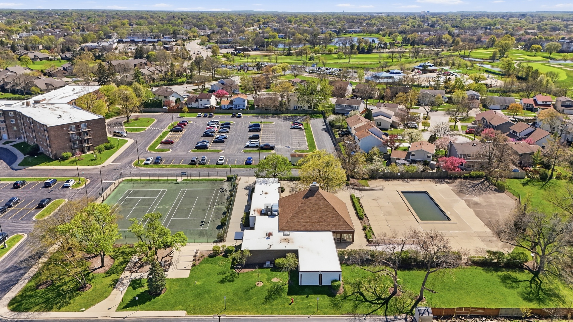 1500 Robin Circle #112, Hoffman Estates, IL 60169