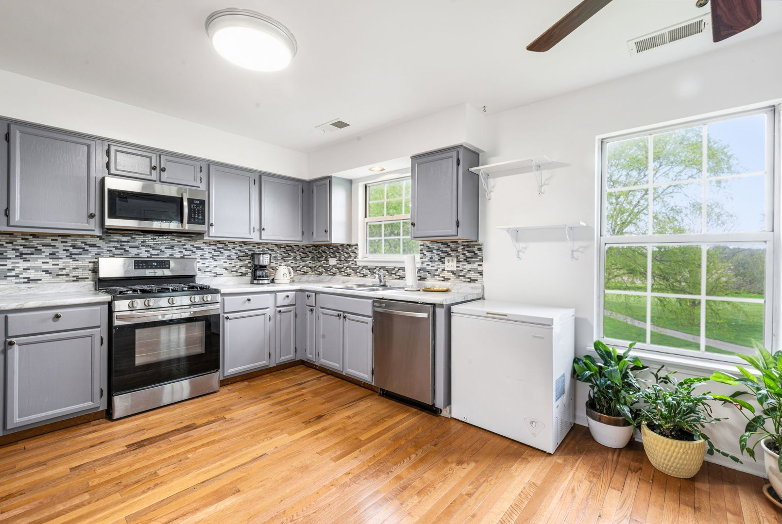 63 Tyler Court #B, Streamwood, IL 60107