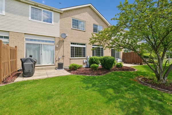 18293 Kirby Drive, Tinley Park, IL 60487