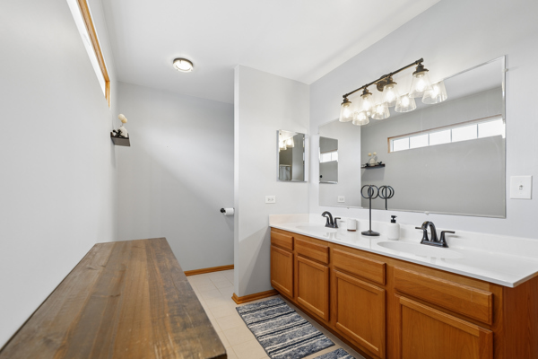 18293 Kirby Drive, Tinley Park, IL 60487