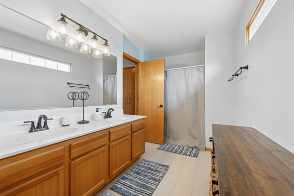 18293 Kirby Drive, Tinley Park, IL 60487