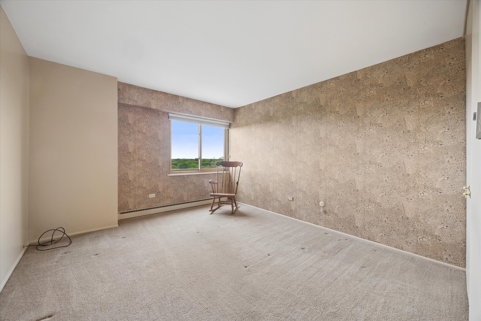 141 N La Grange Road #903, La Grange, IL 60525