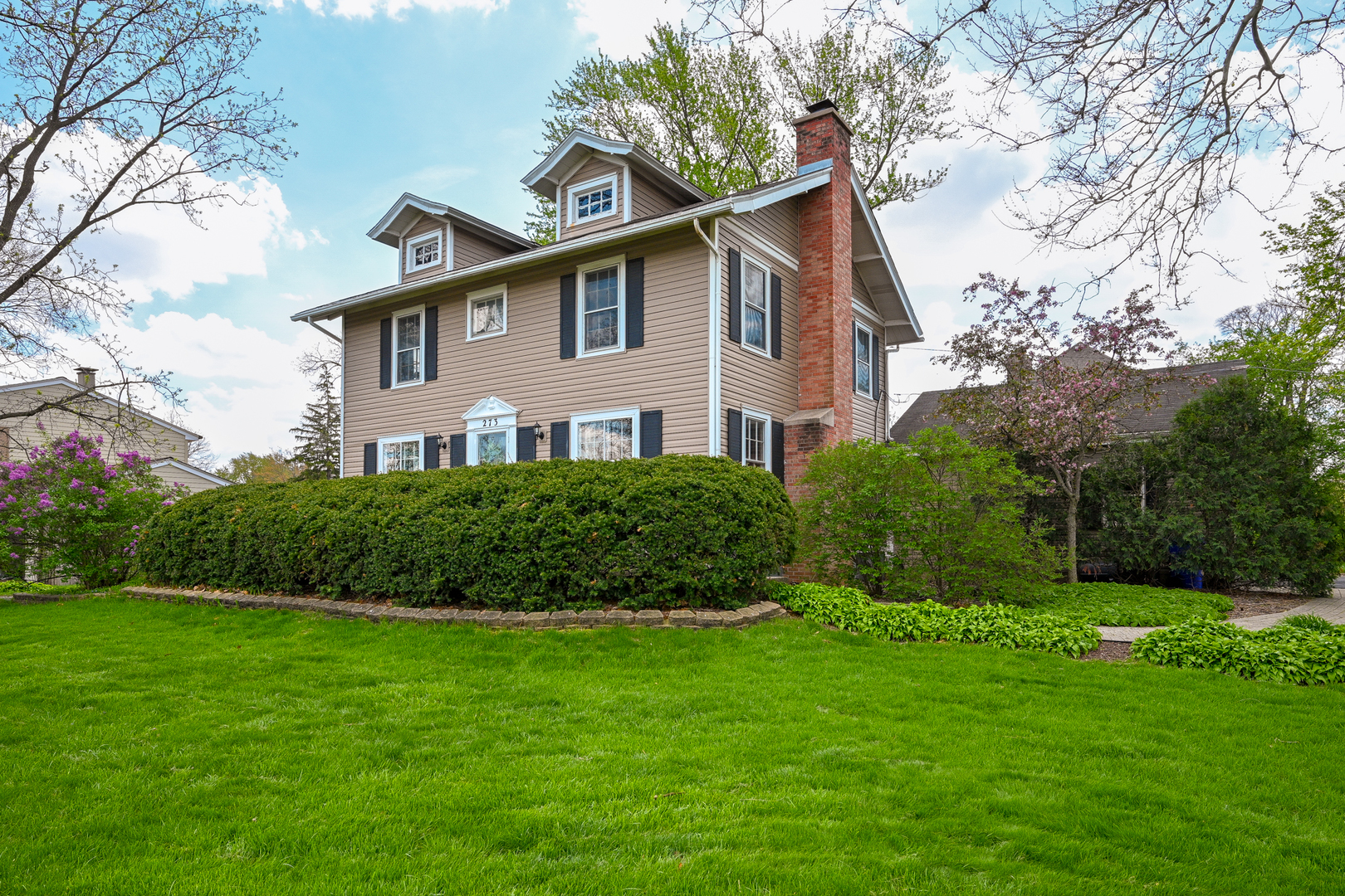 273 Geneva Road, Glen Ellyn, IL 60137