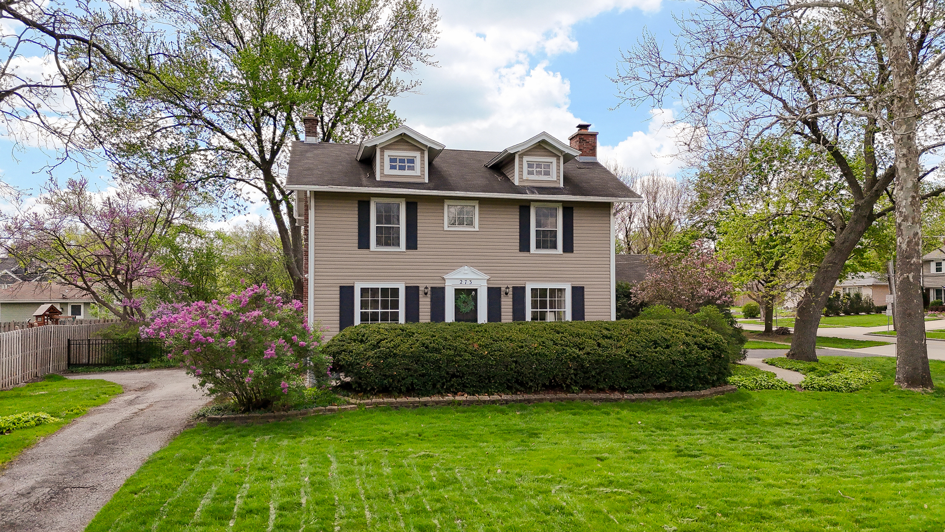 273 Geneva Road, Glen Ellyn, IL 60137
