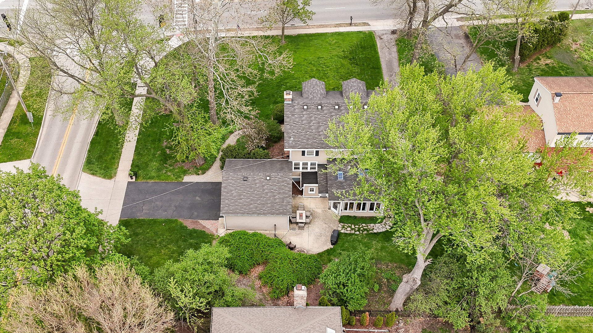 273 Geneva Road, Glen Ellyn, IL 60137