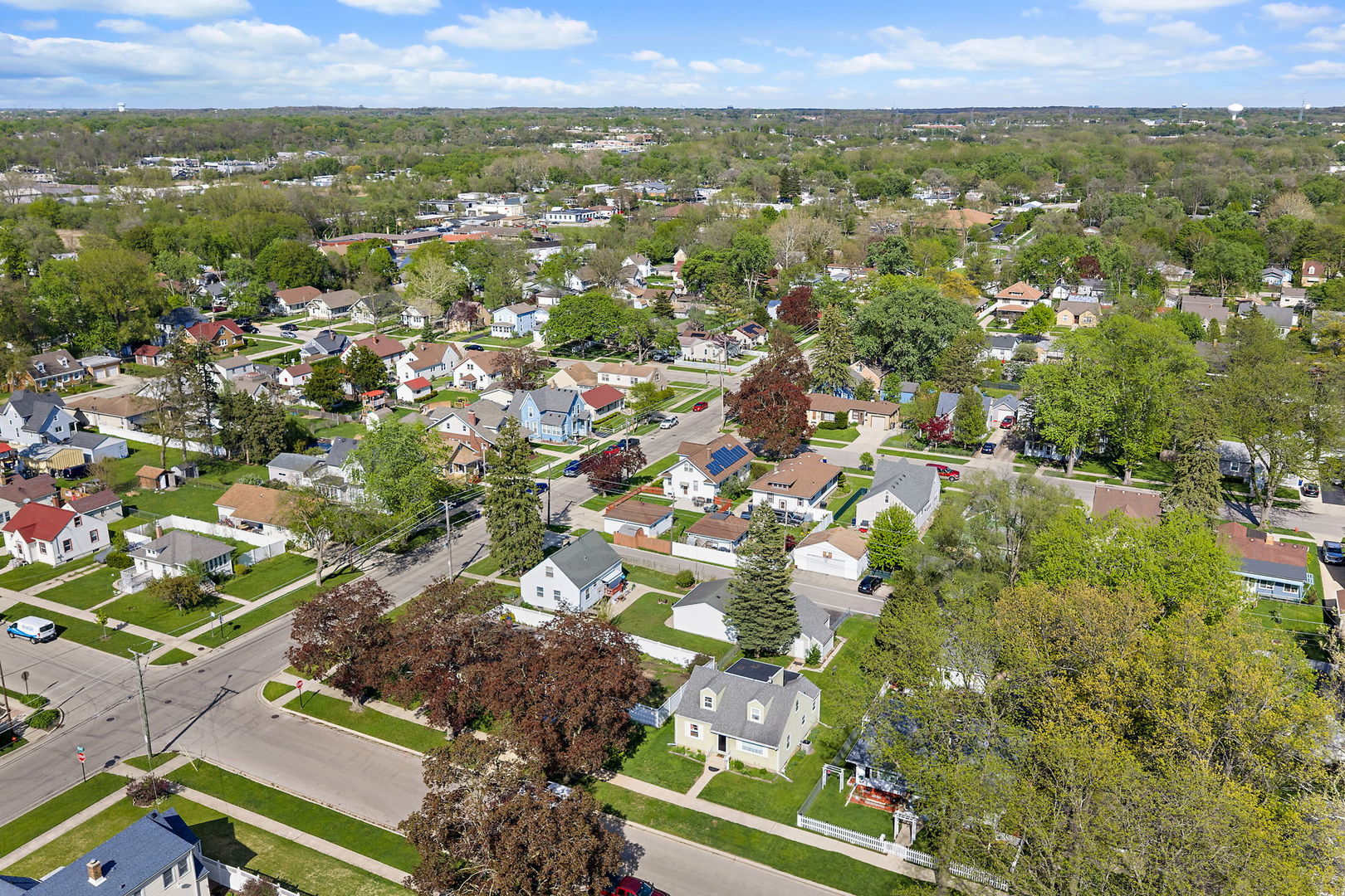 515 Illinois Avenue, Elgin, IL 60120