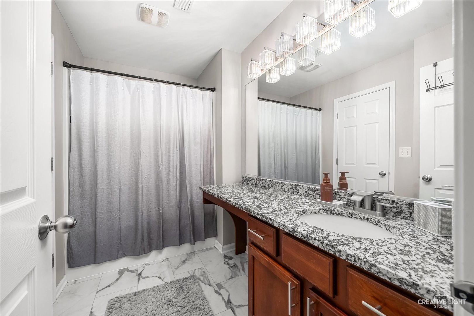 8510 Foxborough Way, Joliet, IL 60431