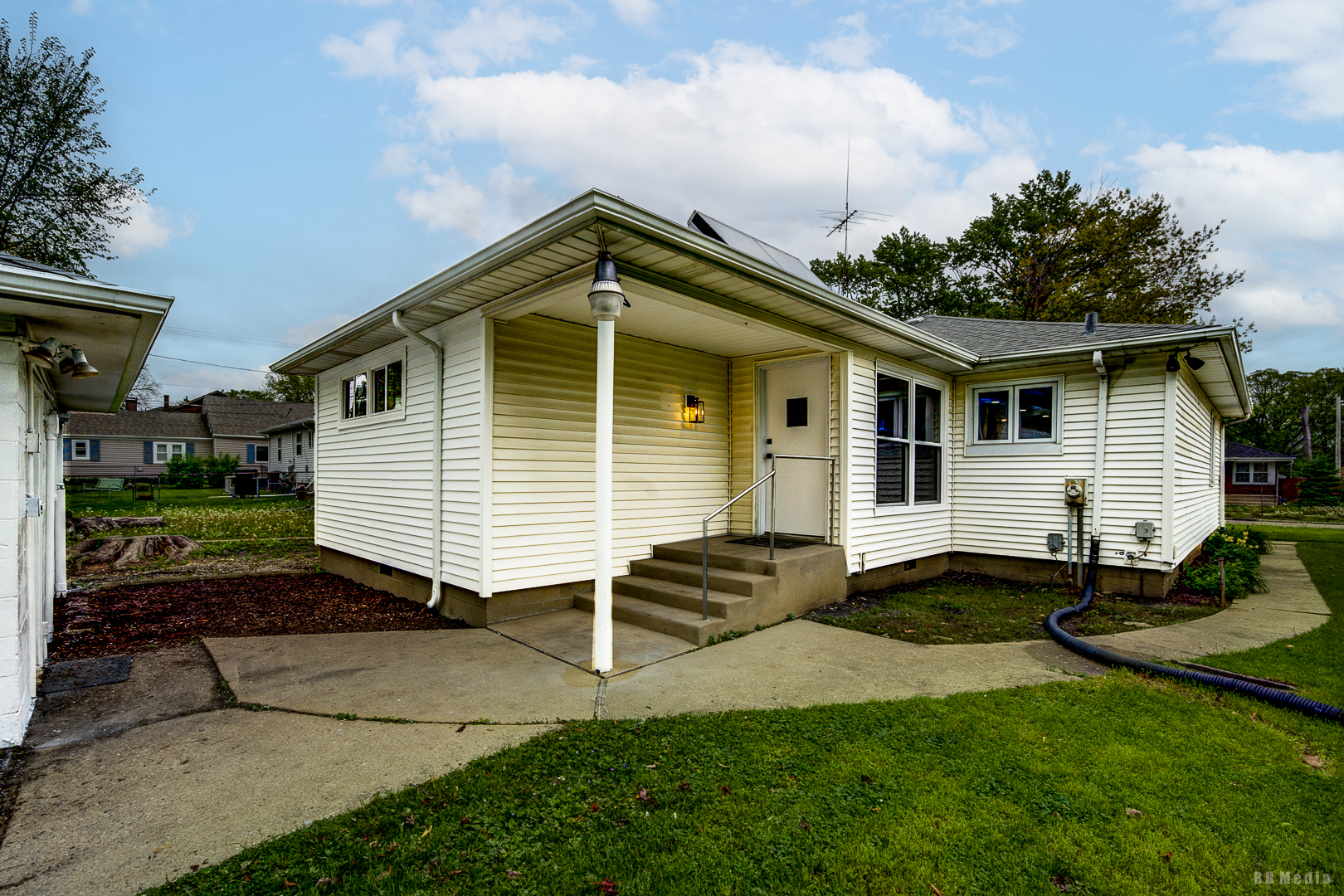 521 Cowles Avenue, Joliet, IL 60435