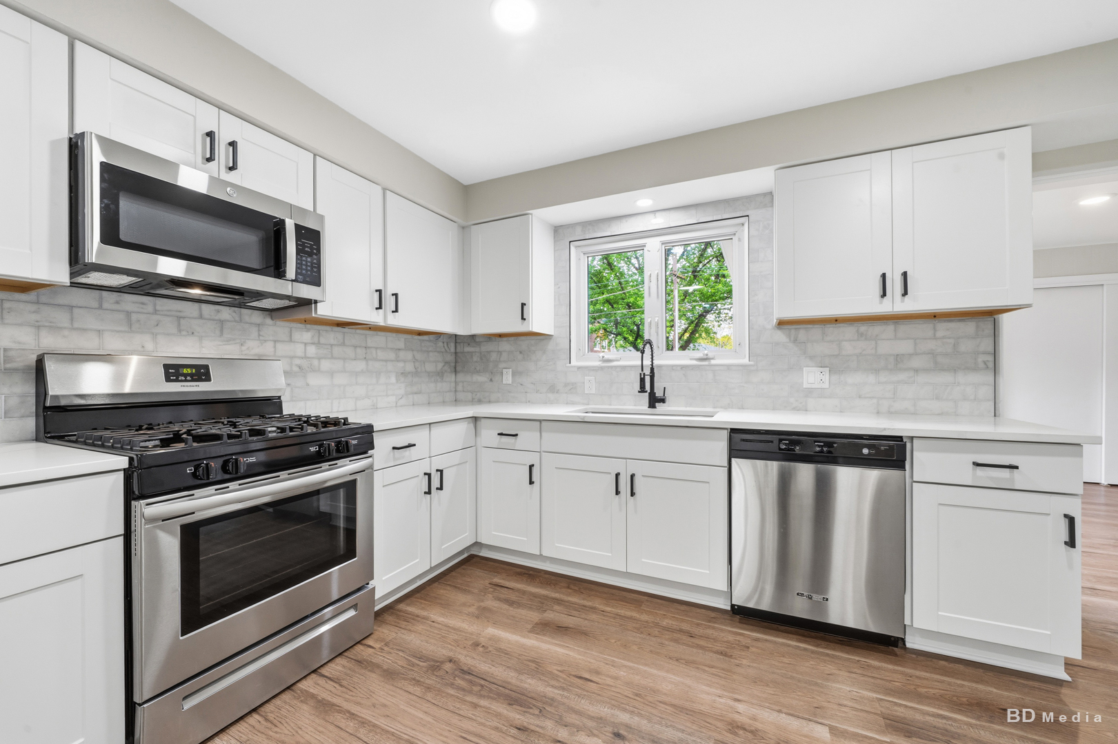 521 Cowles Avenue, Joliet, IL 60435