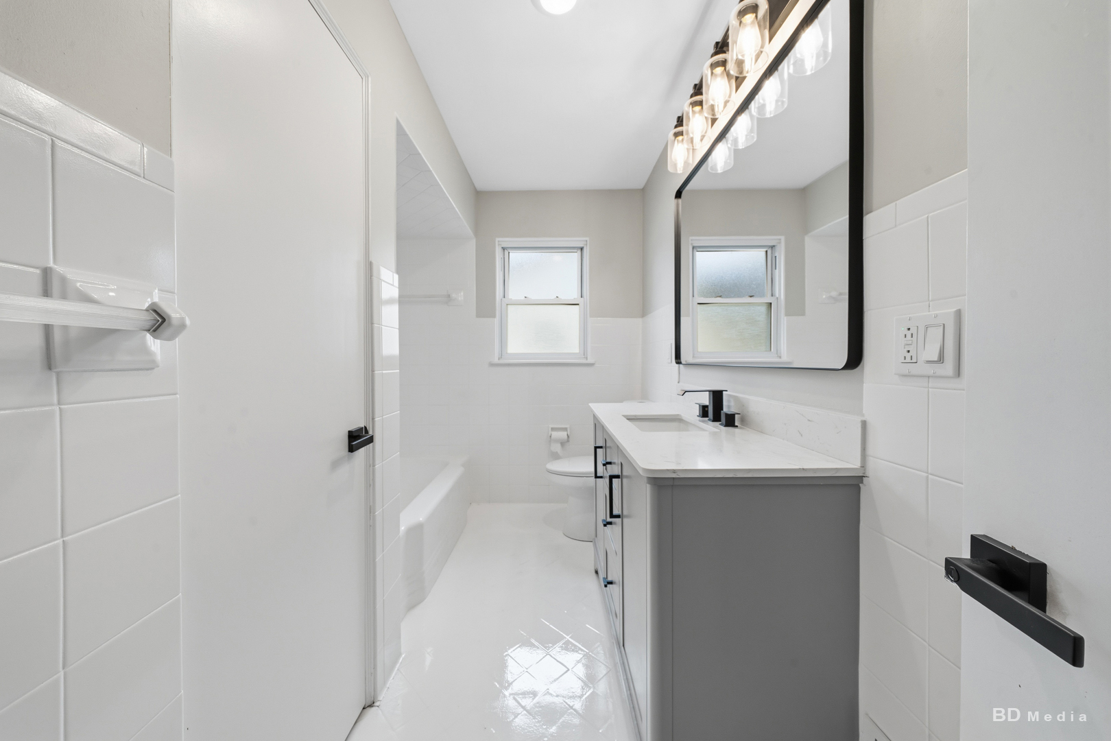 521 Cowles Avenue, Joliet, IL 60435