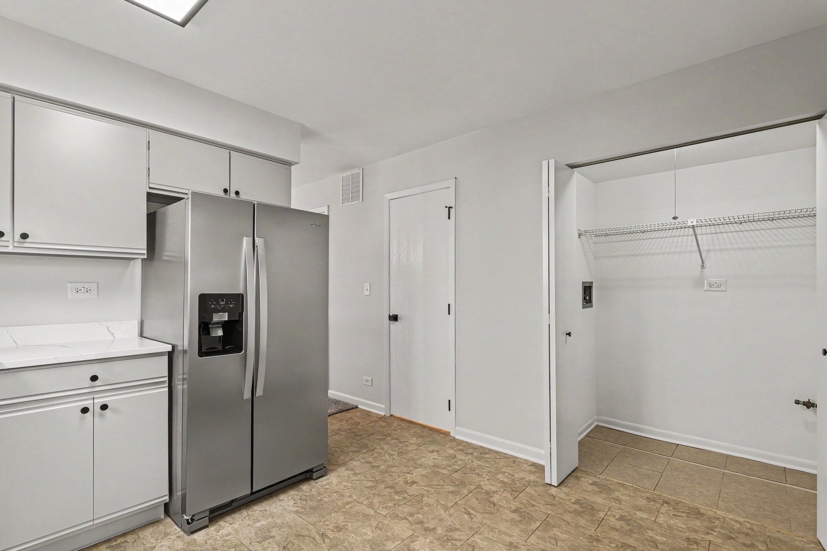 151 S Ruga Court, Addison, IL 60101