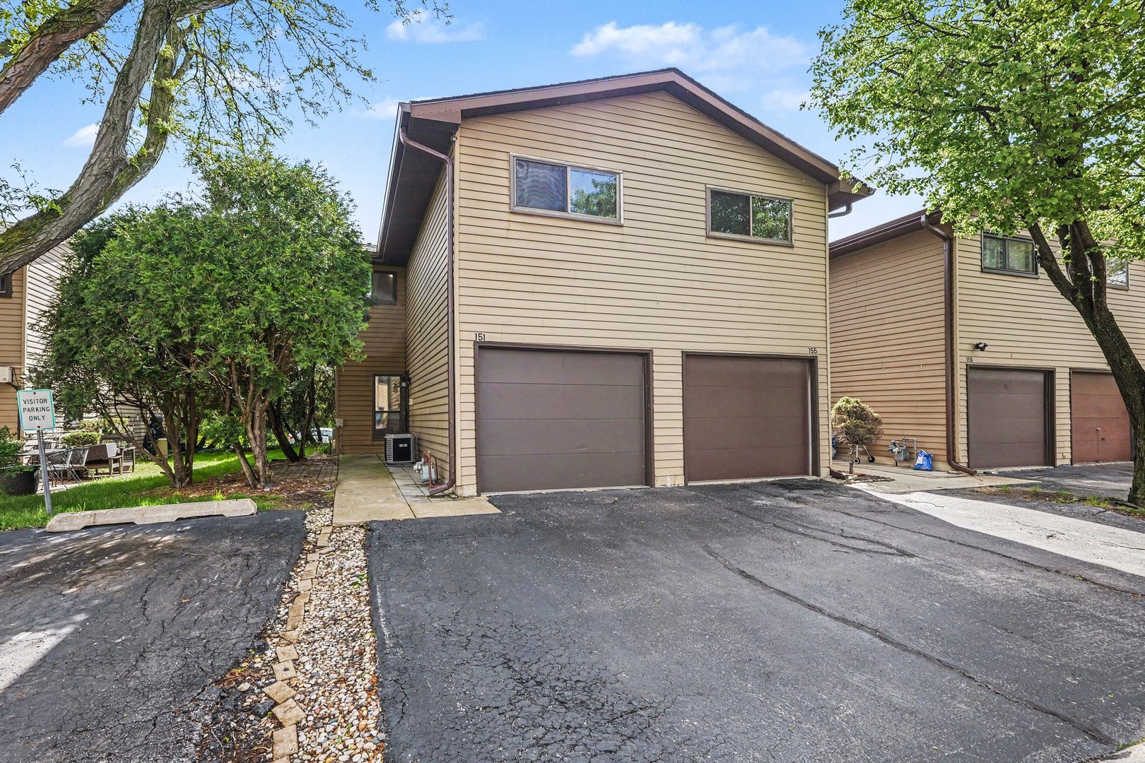 151 S Ruga Court, Addison, IL 60101