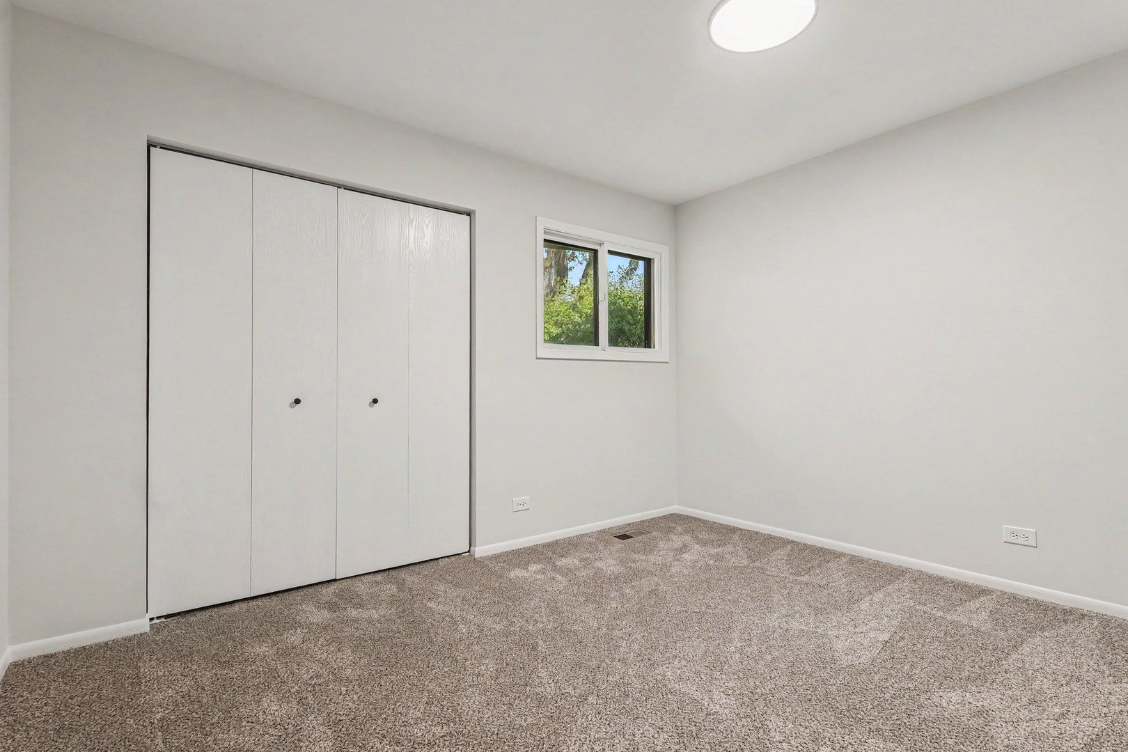 151 S Ruga Court, Addison, IL 60101