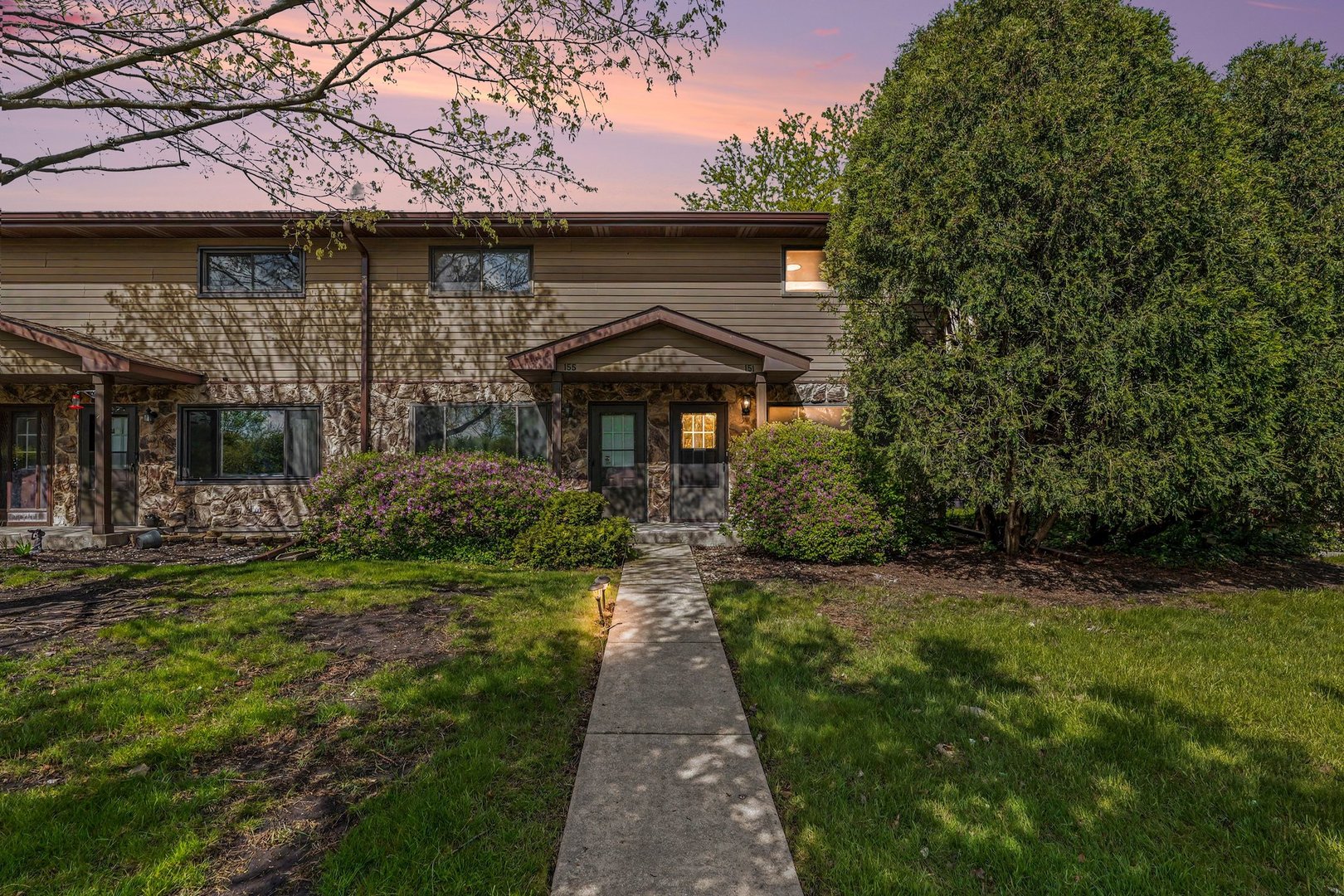 151 S Ruga Court, Addison, IL 60101