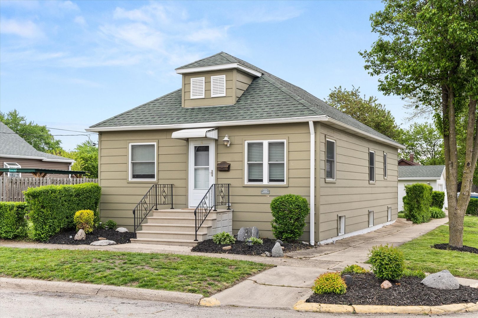 222 19th Avenue, Ottawa, IL 61350