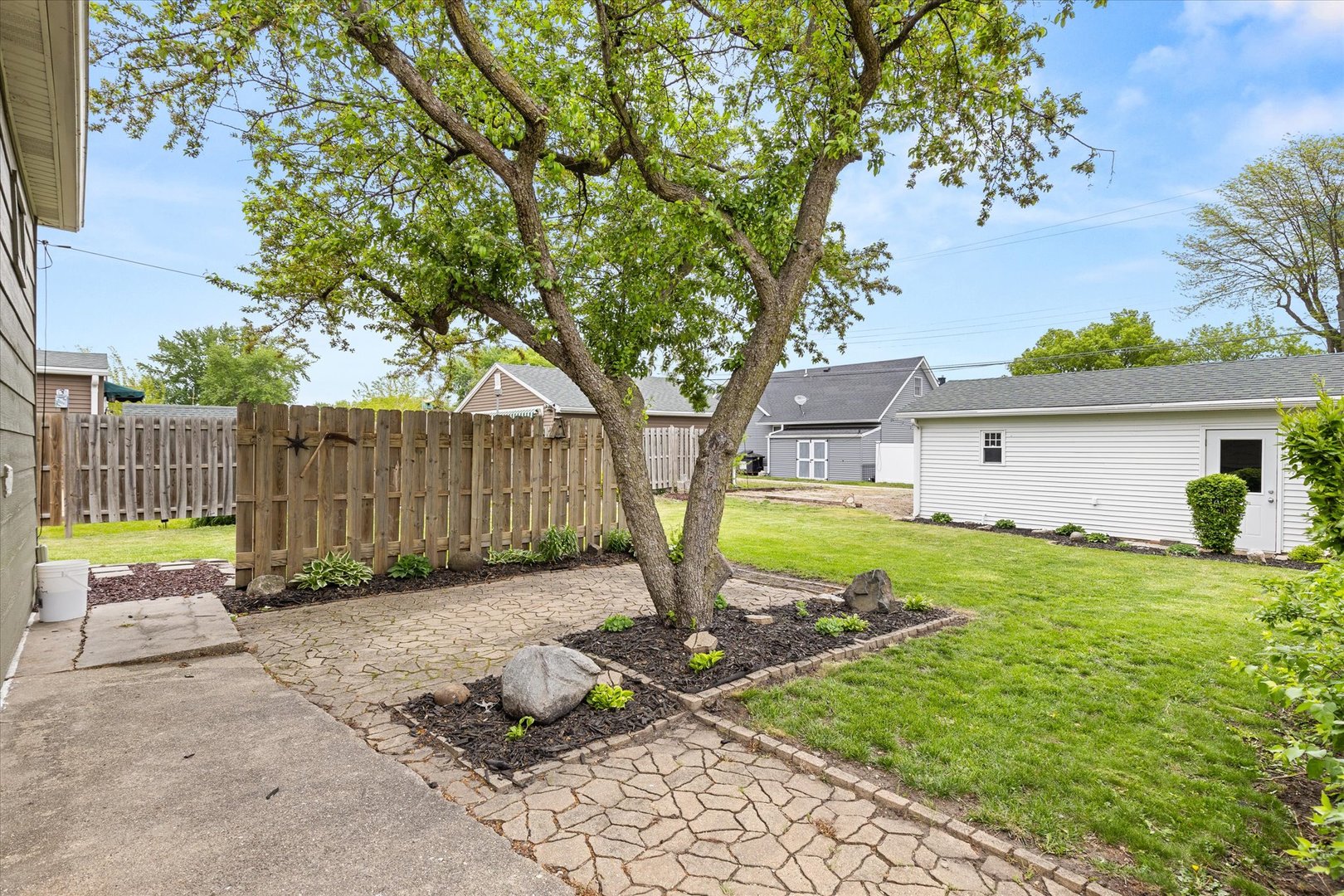 222 19th Avenue, Ottawa, IL 61350