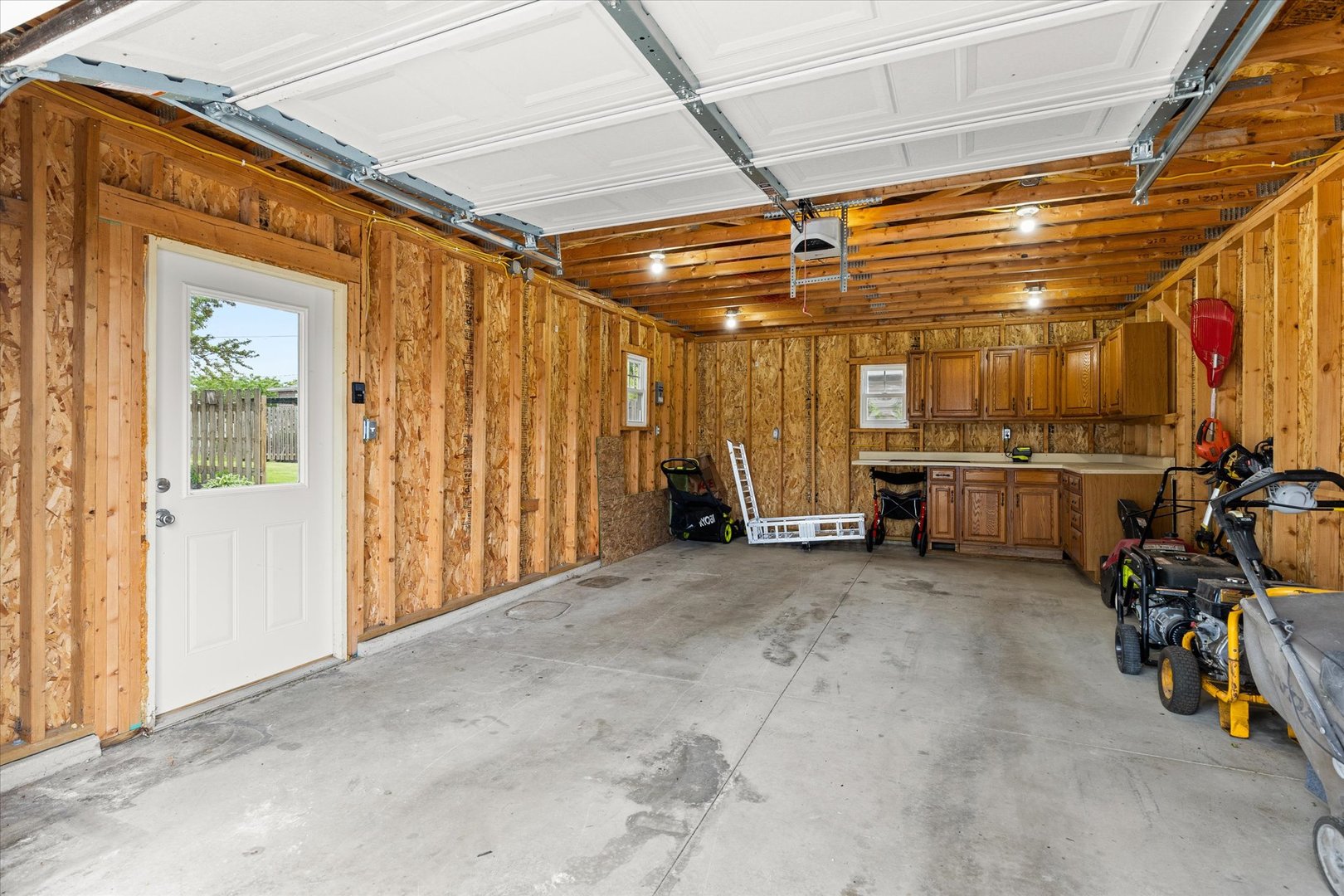 222 19th Avenue, Ottawa, IL 61350
