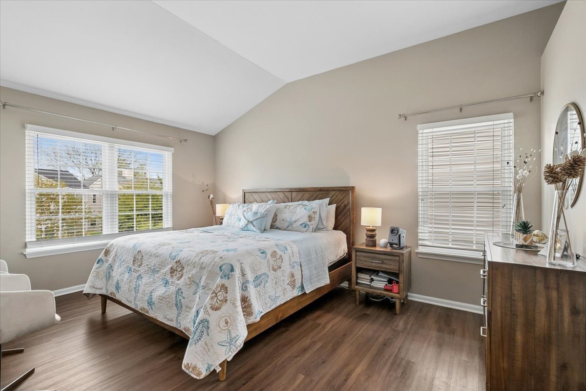 29675 N Environ Circle, Lake Bluff, IL 60044