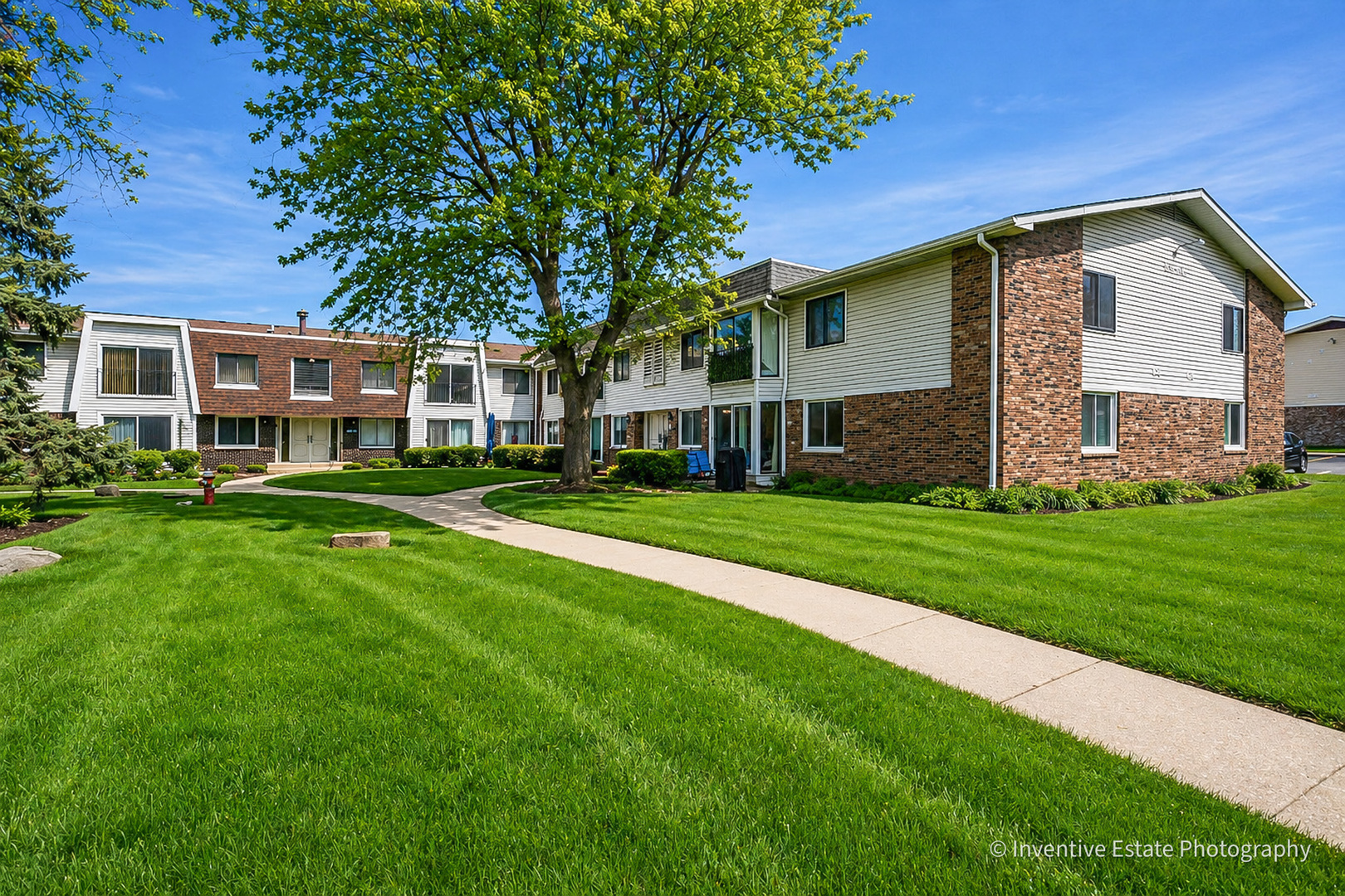 2711 Hobson Road #5, Woodridge, IL 60517
