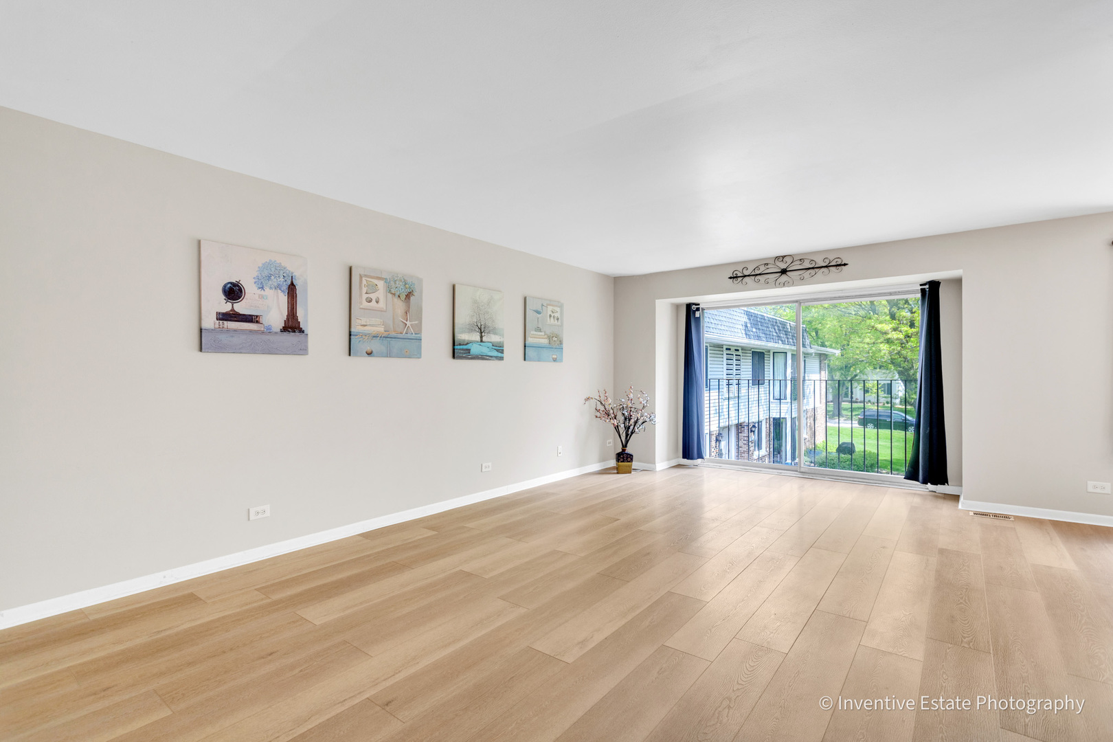 2711 Hobson Road #5, Woodridge, IL 60517