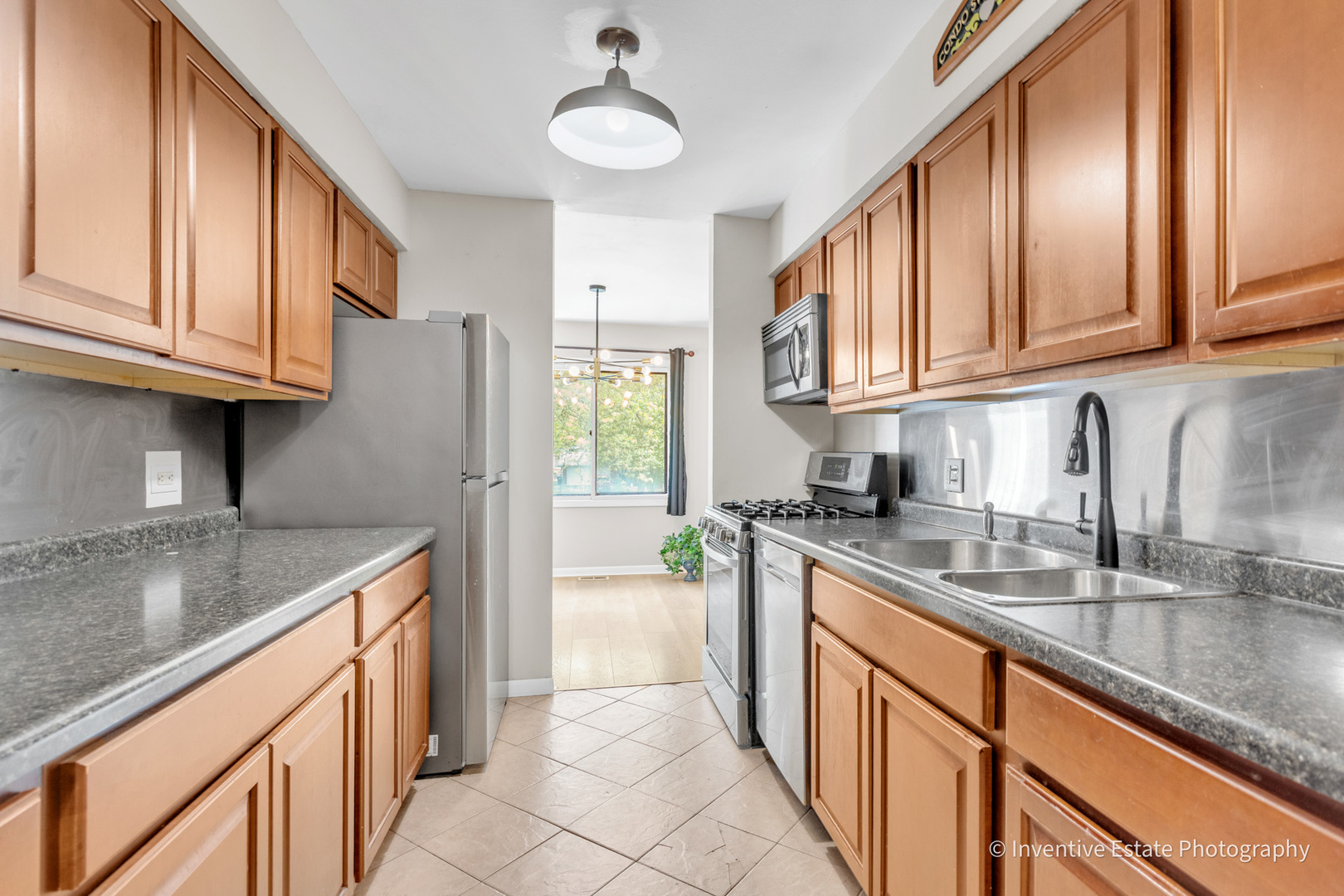 2711 Hobson Road #5, Woodridge, IL 60517