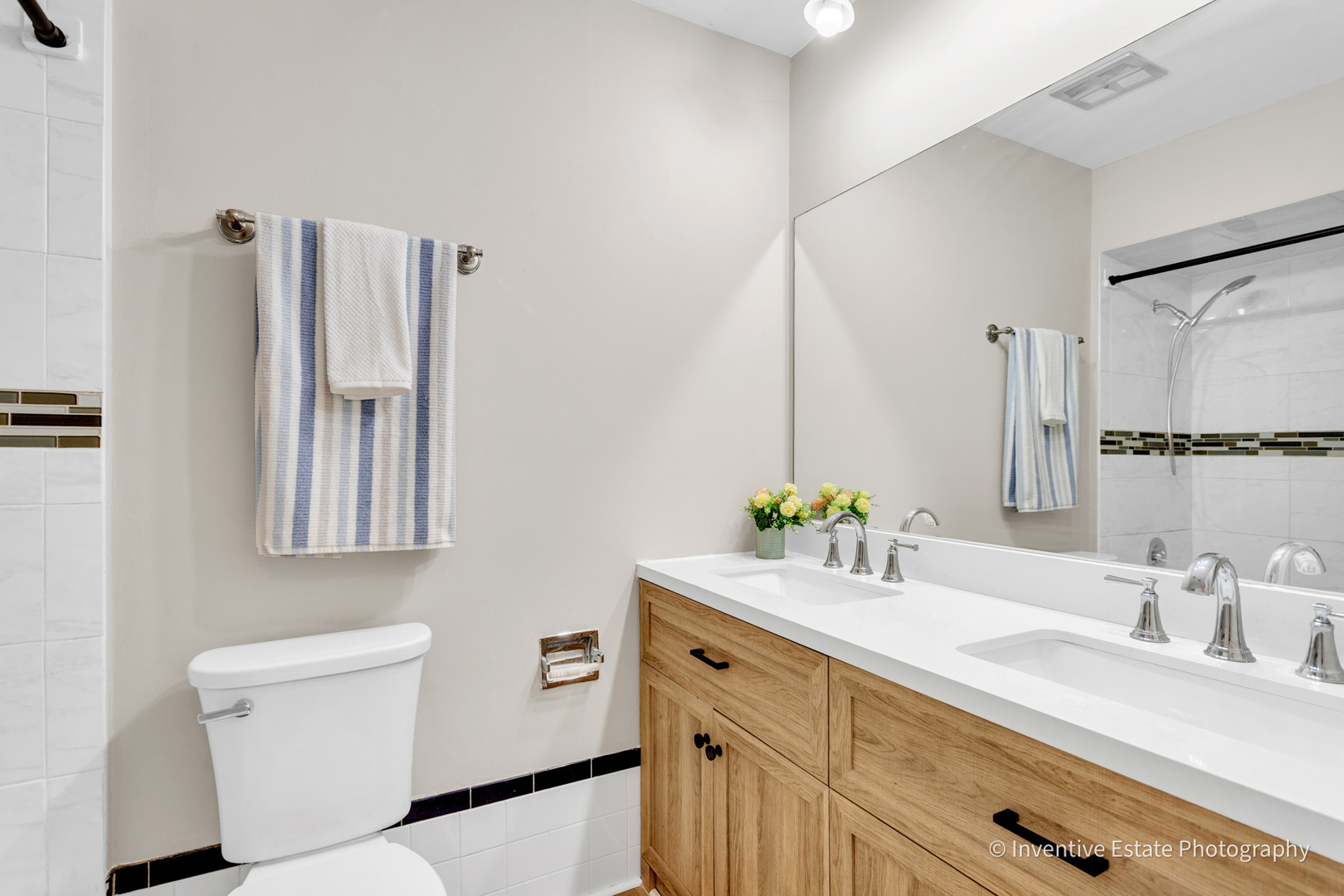2711 Hobson Road #5, Woodridge, IL 60517