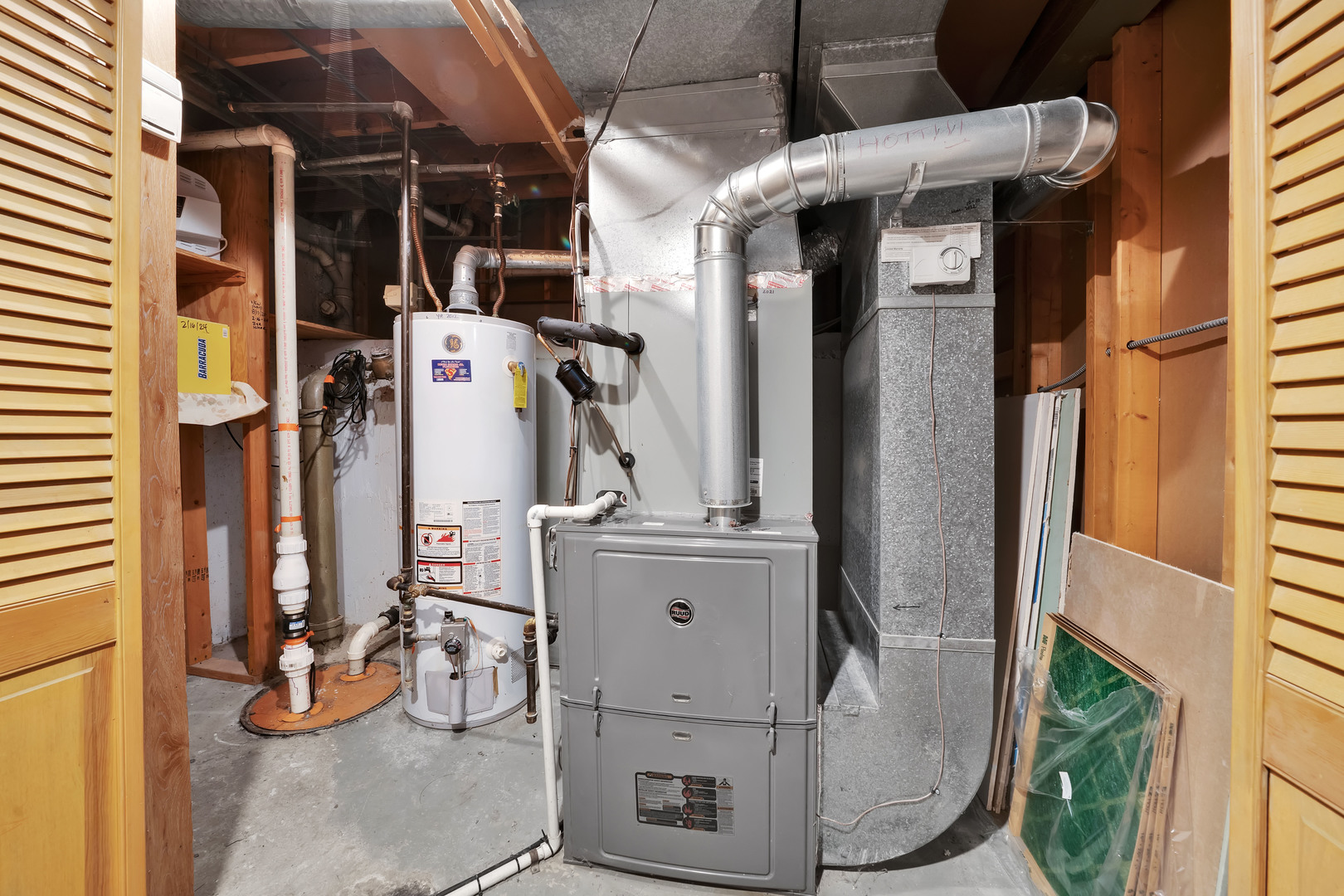 10732 S Meadow Lane, Palos Hills, IL 60465