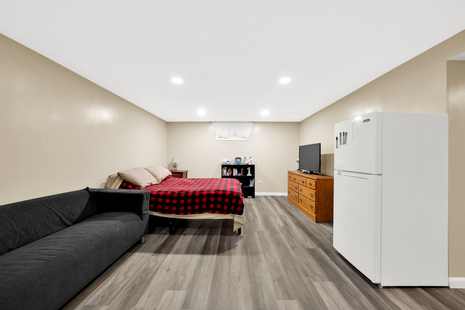 10732 S Meadow Lane, Palos Hills, IL 60465