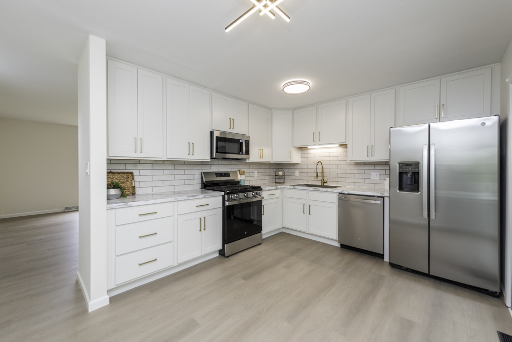 1826 Willow Road, Twin Lakes, WI 53181