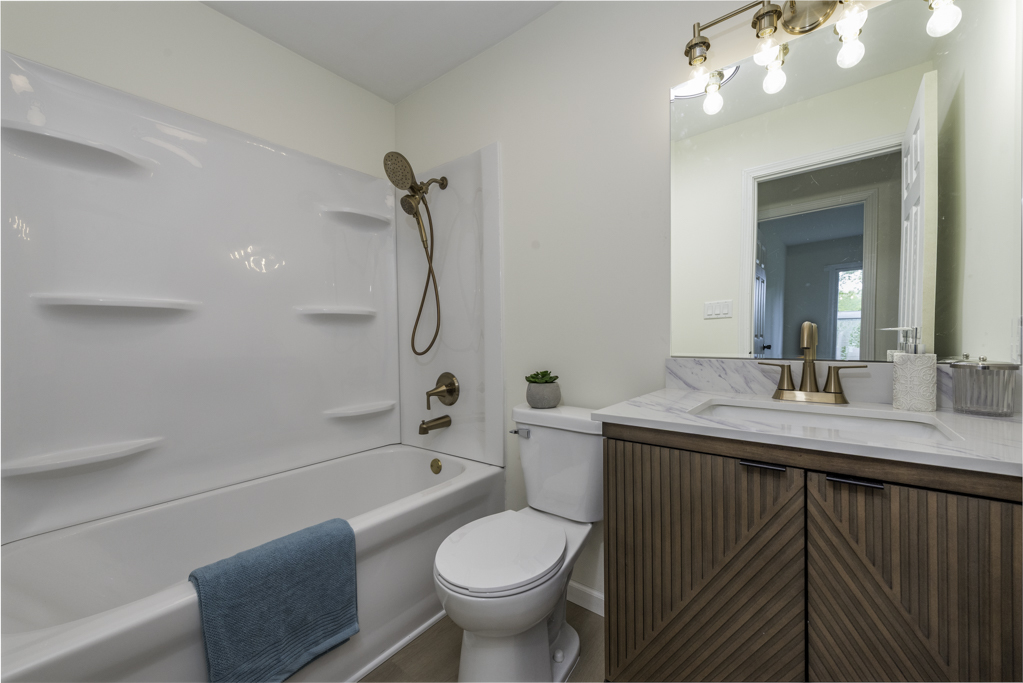 1826 Willow Road, Twin Lakes, WI 53181