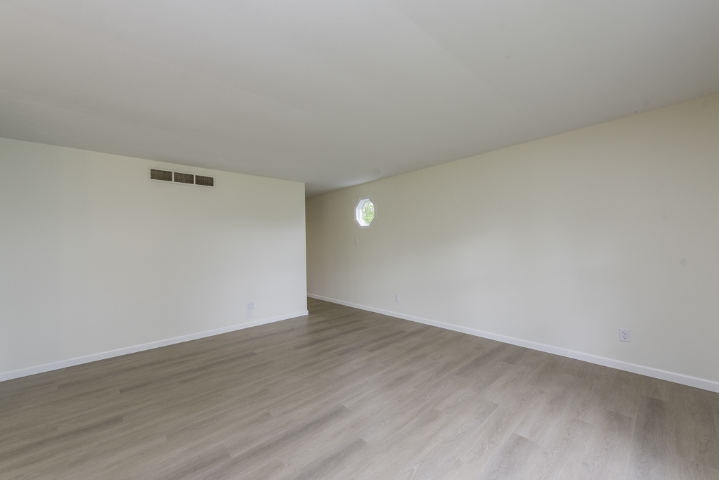 1826 Willow Road, Twin Lakes, WI 53181