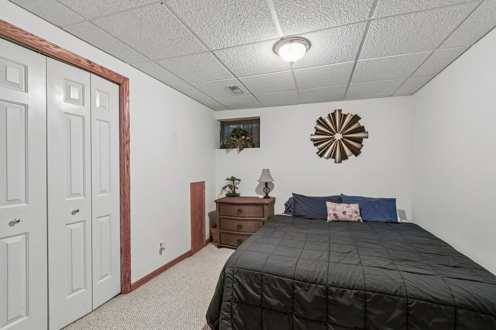1105 Portsmouth Circle, Gurnee, IL 60031